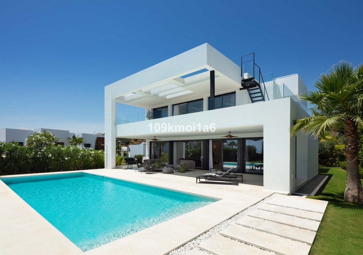 Huis te koop in Nueva Andalucía | 5 slaapkamers H5387074
