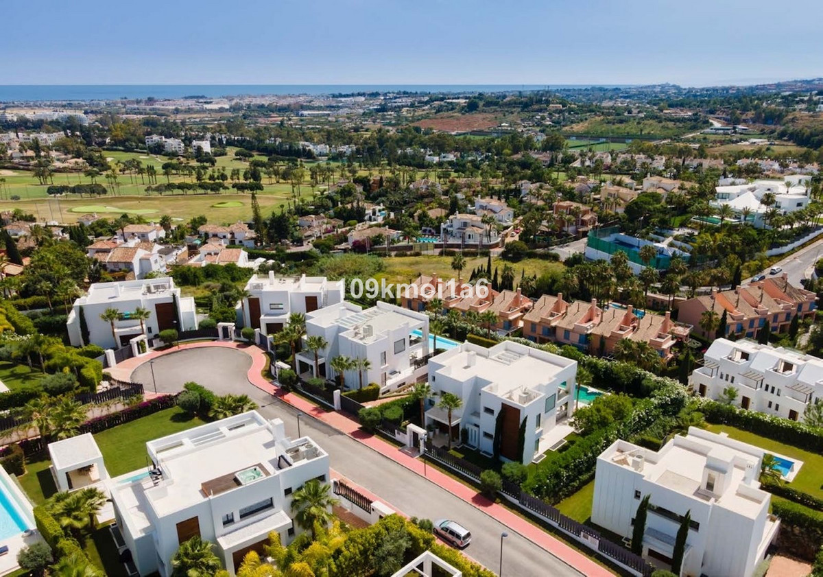 Huis te koop in Nueva Andalucía | 5 slaapkamers H5387074