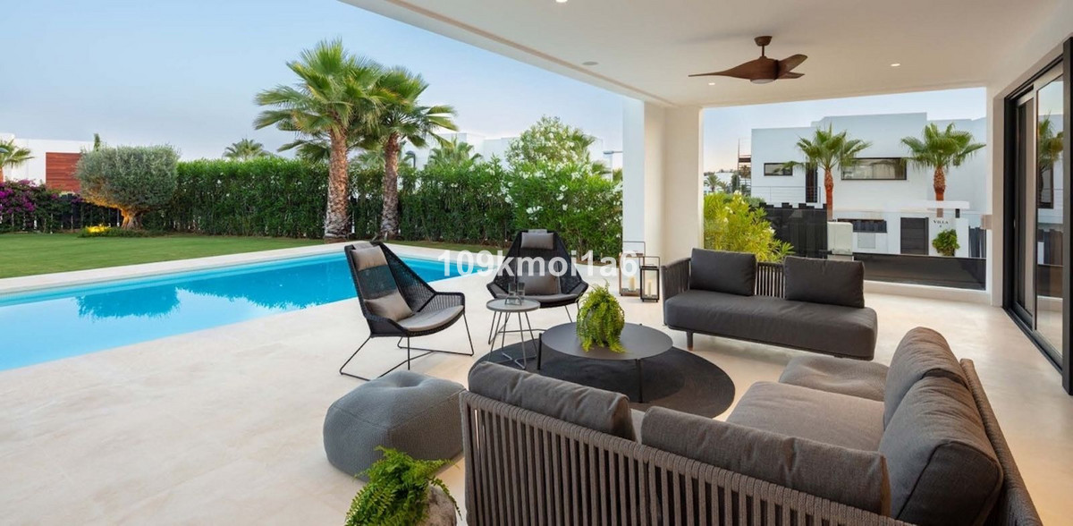 Huis te koop in Nueva Andalucía | 5 slaapkamers H5387074
