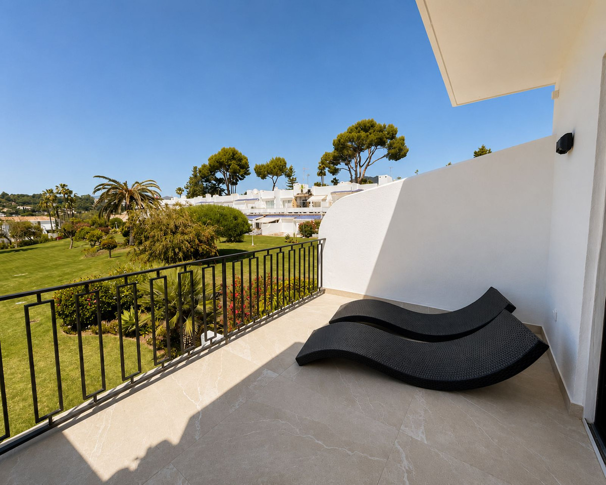 Huis te koop in Nueva Andalucía | 4 slaapkamers H5389723