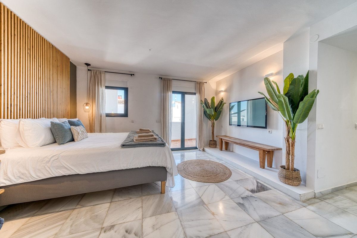 Huis te koop in Nueva Andalucía | 6 slaapkamers H5390650