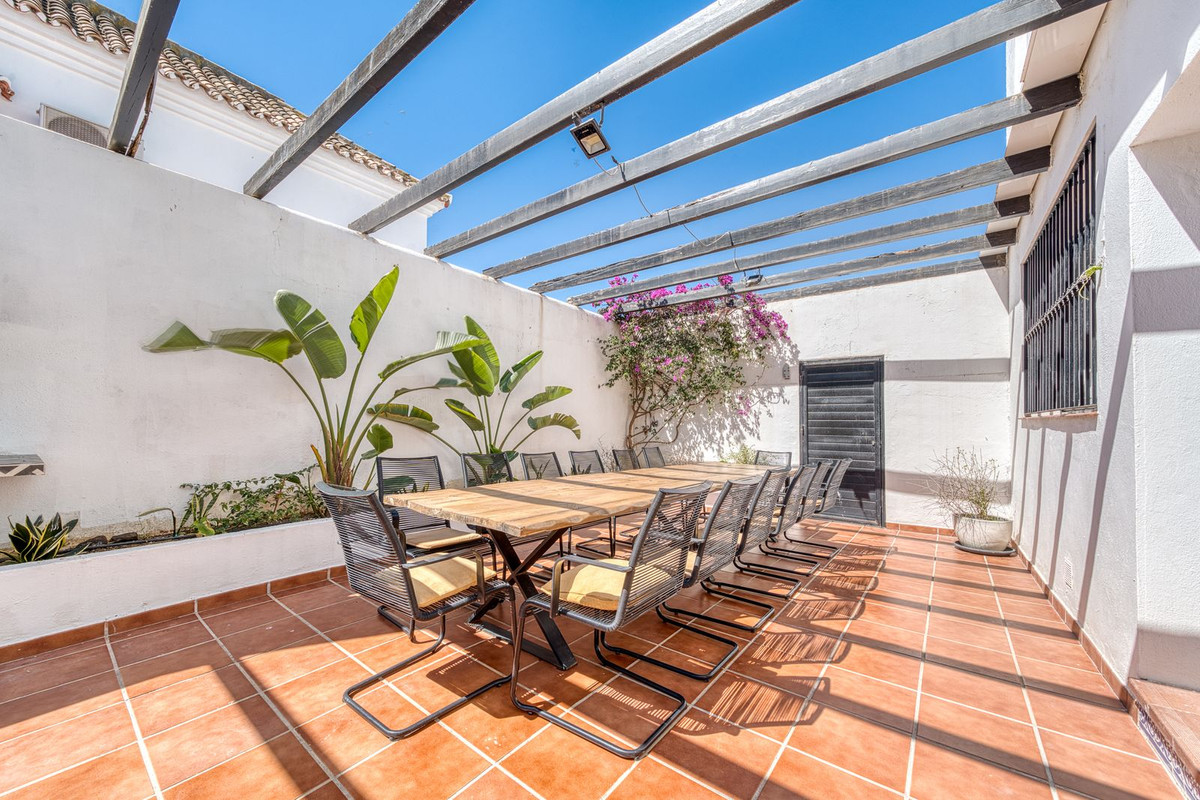 Huis te koop in Nueva Andalucía | 6 slaapkamers H5390650
