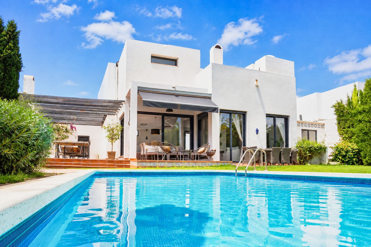 Huis te koop in Nueva Andalucía | 6 slaapkamers H5390650