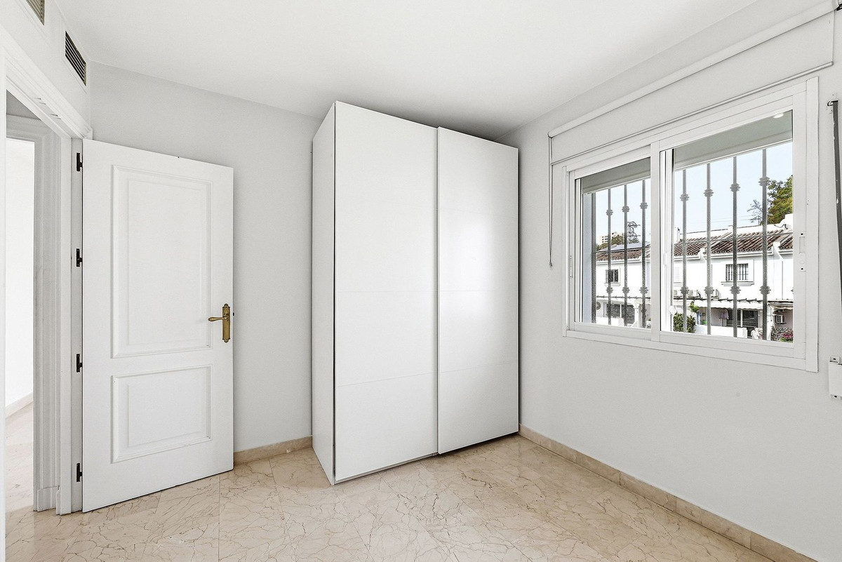 Huis te koop in Nueva Andalucía | 4 slaapkamers H5391193
