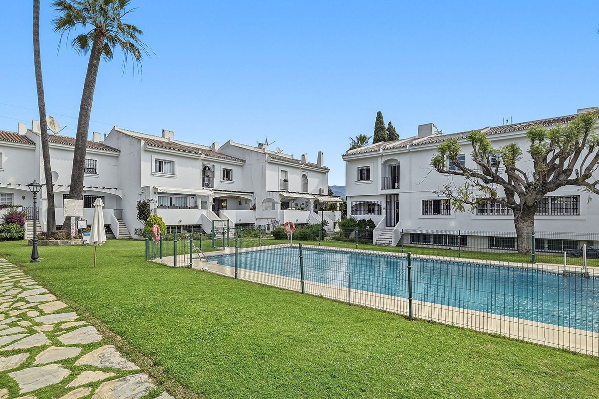 Huis te koop in Nueva Andalucía | 4 slaapkamers H5391193
