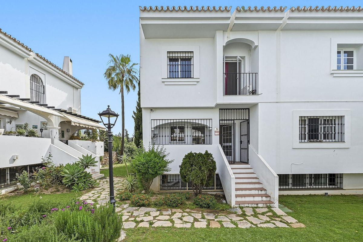 Huis te koop in Nueva Andalucía | 4 slaapkamers H5391193