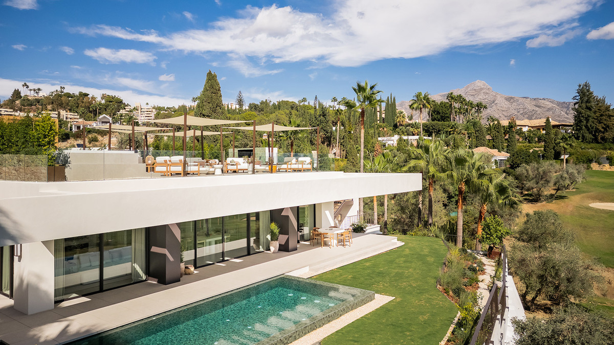 Huis te koop in Nueva Andalucía | 4 slaapkamers H5391448