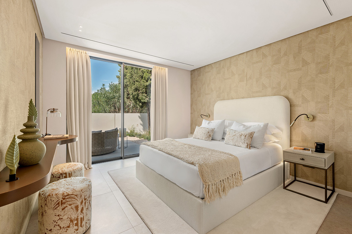 Huis te koop in Nueva Andalucía | 4 slaapkamers H5391448