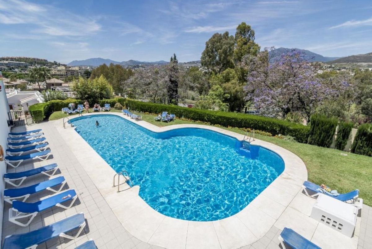Appartement te koop in Nueva Andalucía | 3 slaapkamers H5392234