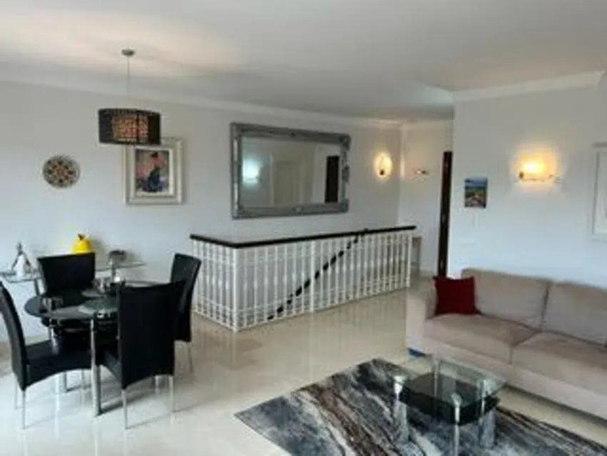 Appartement te koop in Nueva Andalucía | 3 slaapkamers H5392234