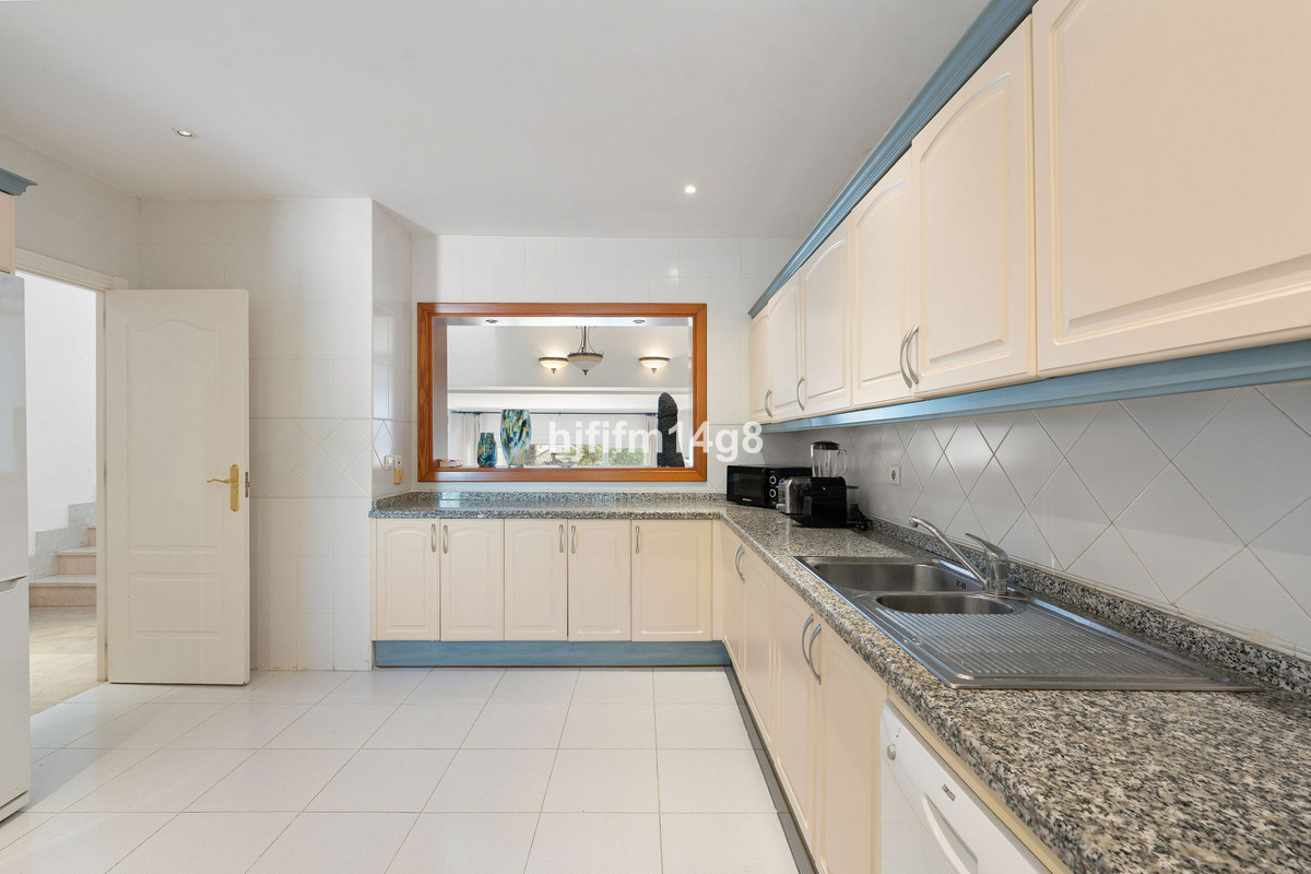 Huis te koop in Nueva Andalucía | 3 slaapkamers H5394556