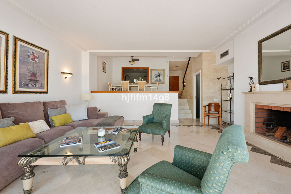 Huis te koop in Nueva Andalucía | 3 slaapkamers H5394556