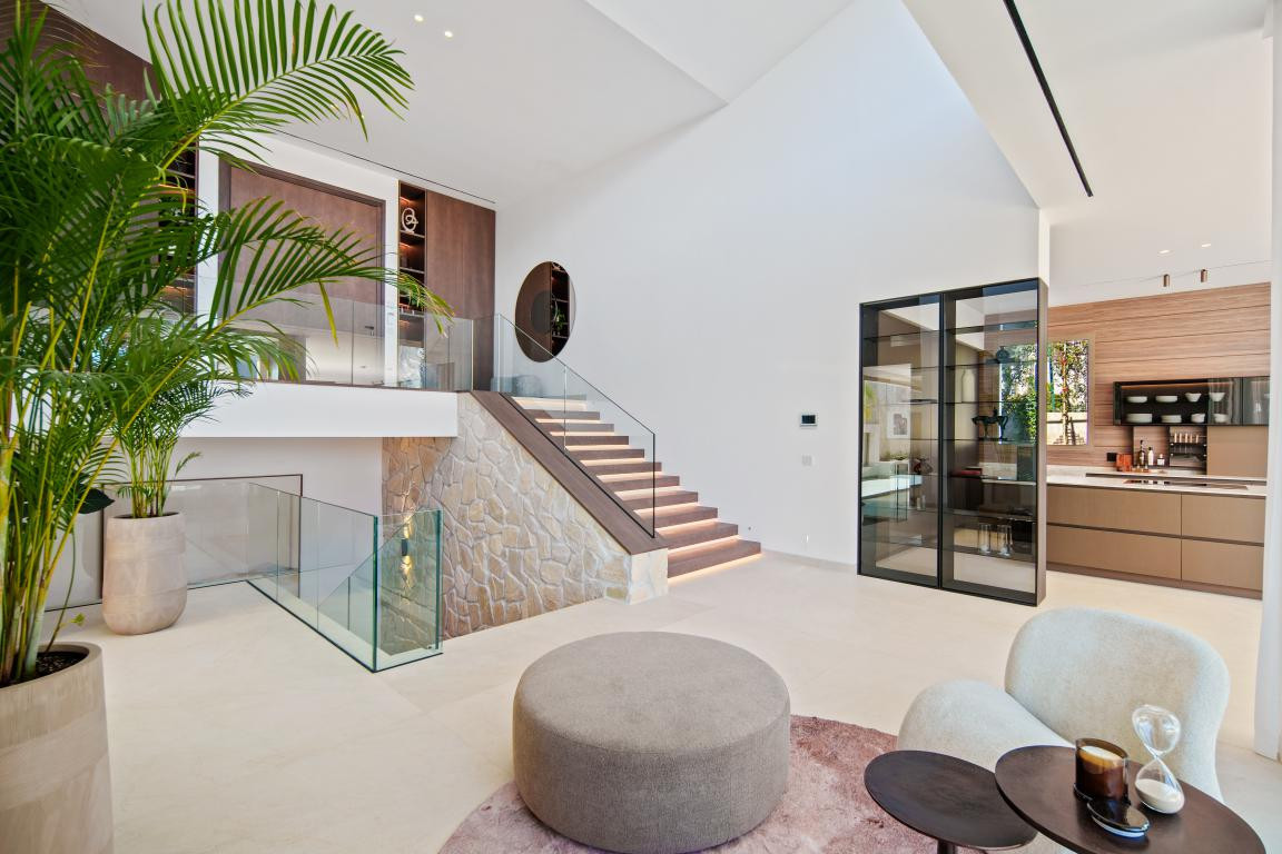 Huis te koop in Nueva Andalucía | 5 slaapkamers H5394577