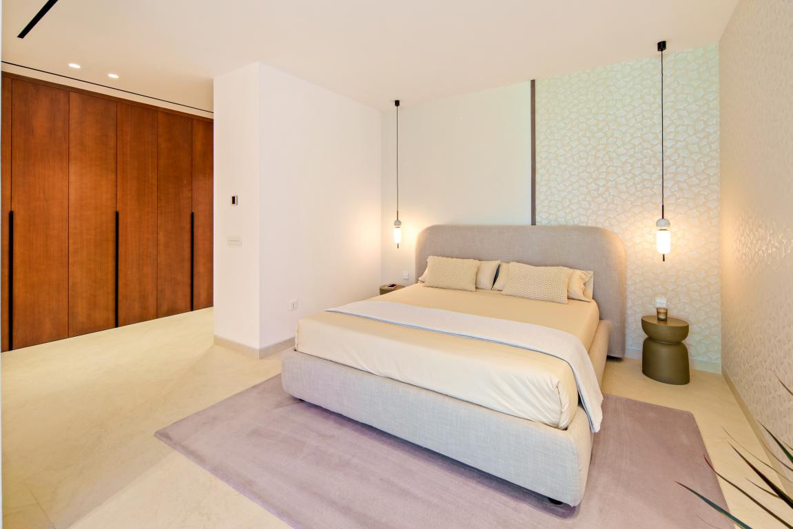 Huis te koop in Nueva Andalucía | 5 slaapkamers H5394577