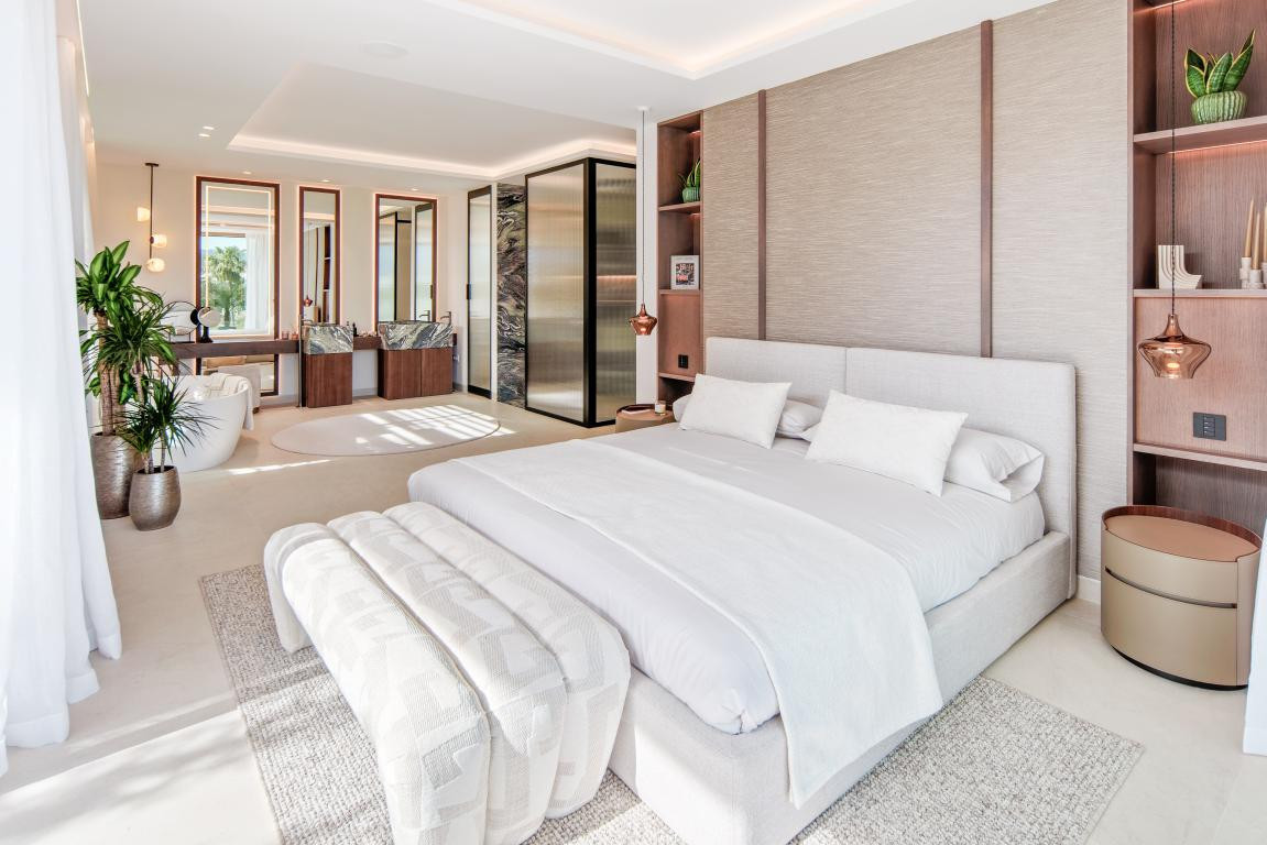 Huis te koop in Nueva Andalucía | 5 slaapkamers H5394577