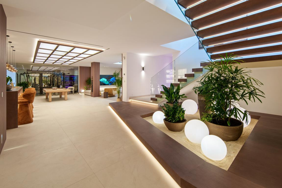 Huis te koop in Nueva Andalucía | 5 slaapkamers H5394577