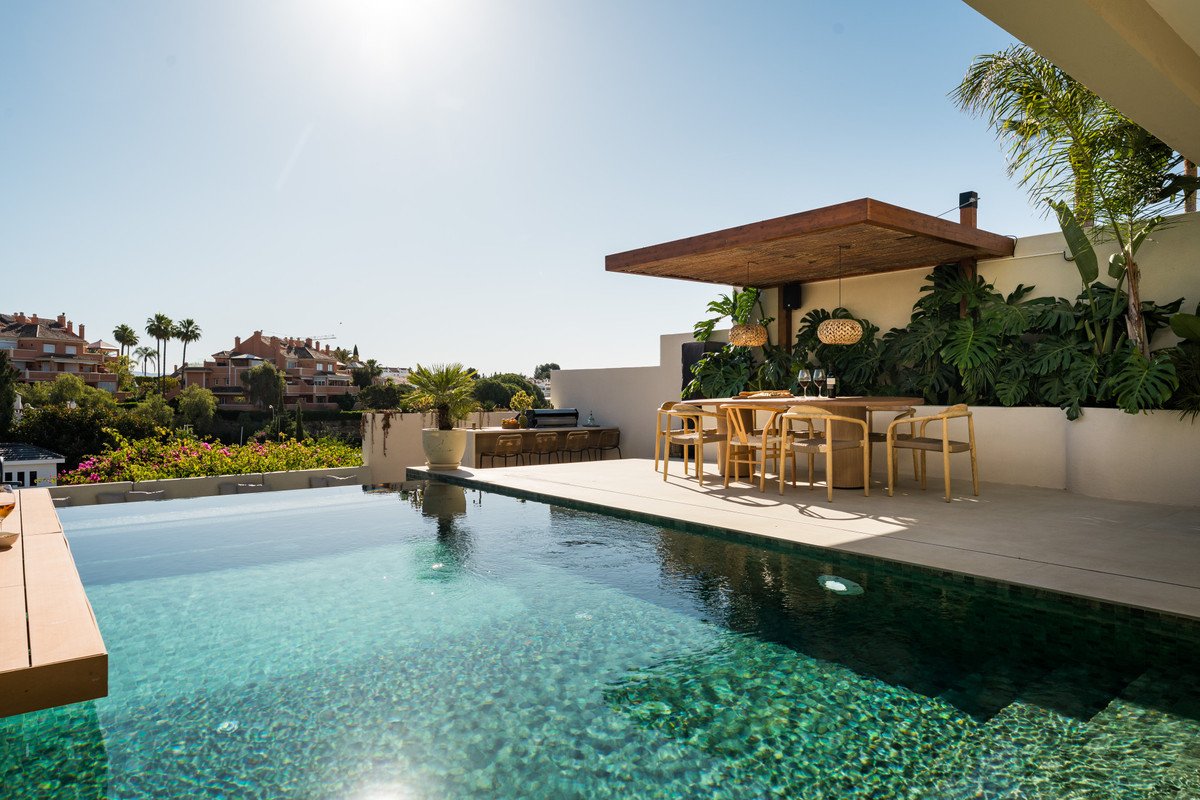 Huis te koop in Nueva Andalucía | 5 slaapkamers H5395627