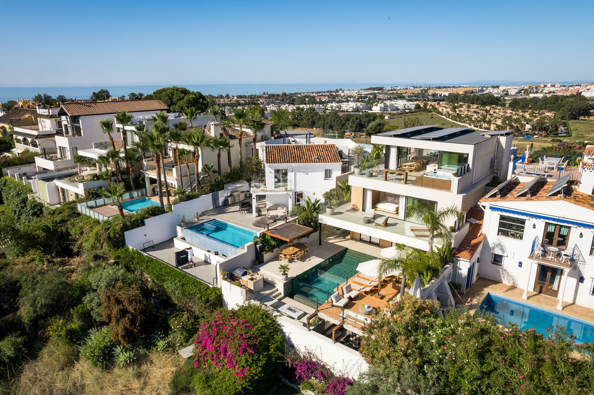 Huis te koop in Nueva Andalucía | 5 slaapkamers H5395627