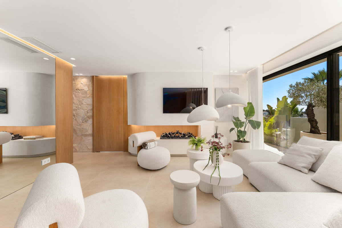 Huis te koop in Nueva Andalucía | 5 slaapkamers H5395627