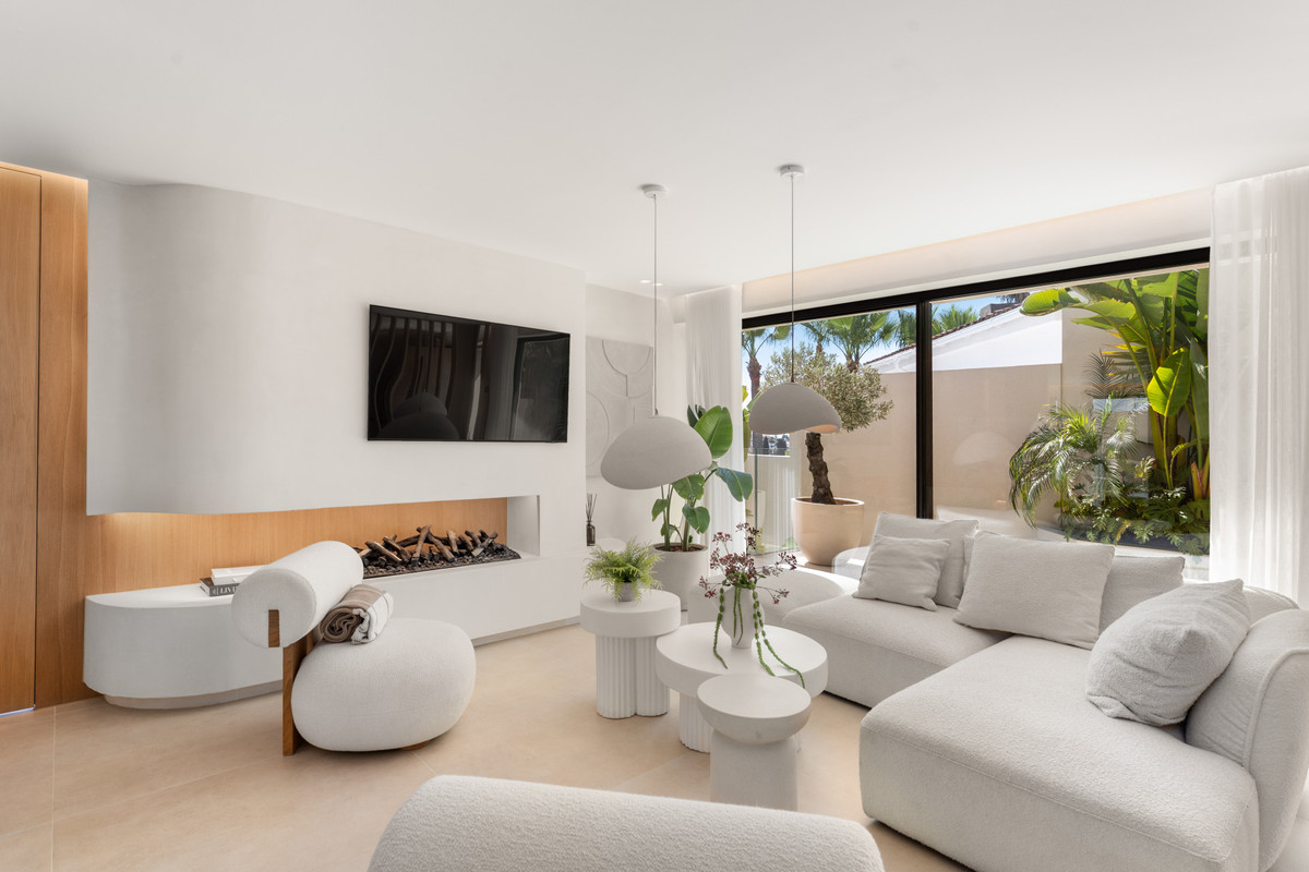 Huis te koop in Nueva Andalucía | 5 slaapkamers H5395627