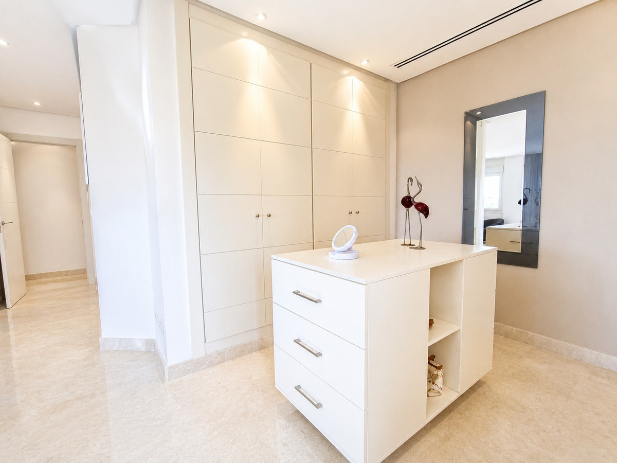 Huis te koop in Nueva Andalucía | 2 slaapkamers H5400259