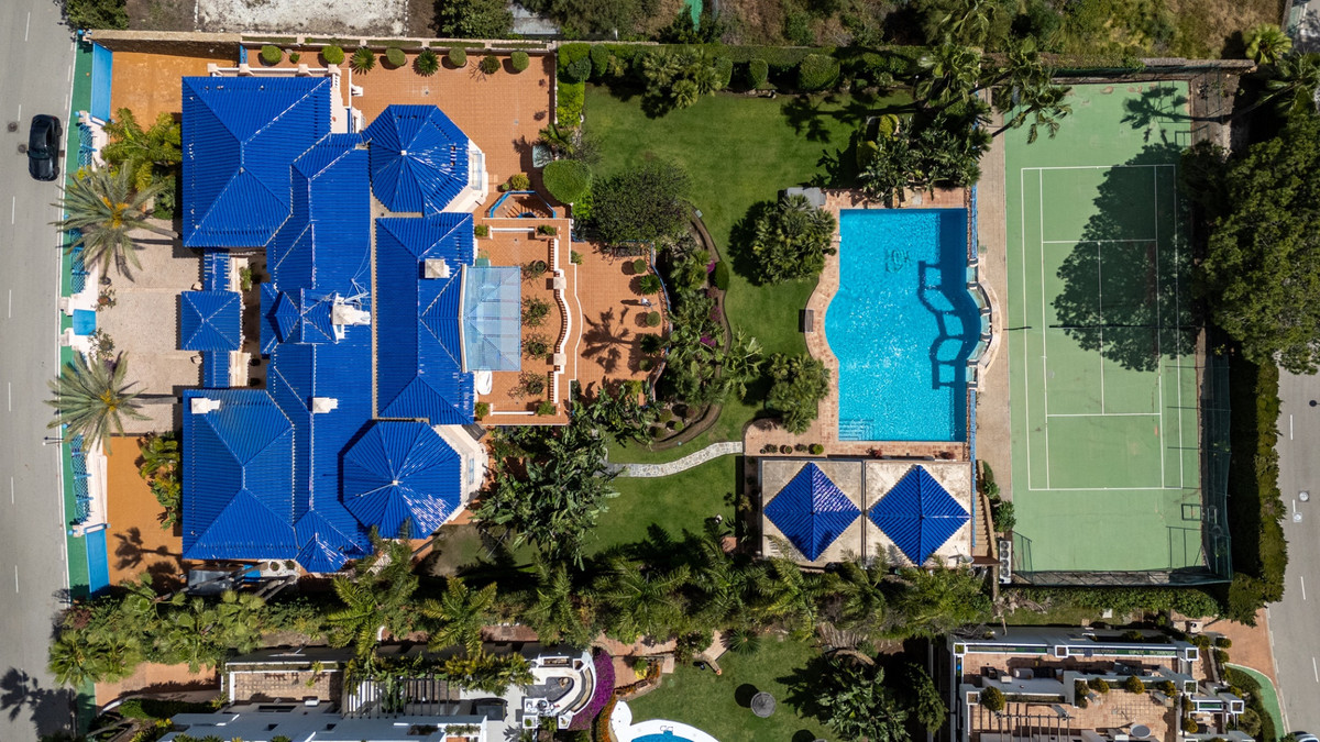 Huis te koop in Nueva Andalucía | 6 slaapkamers H5400265