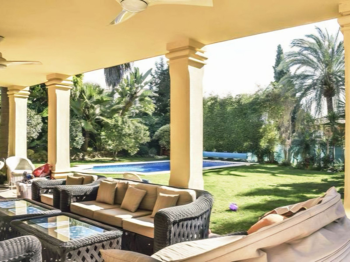 Huis te koop in Nueva Andalucía | 5 slaapkamers H5402329
