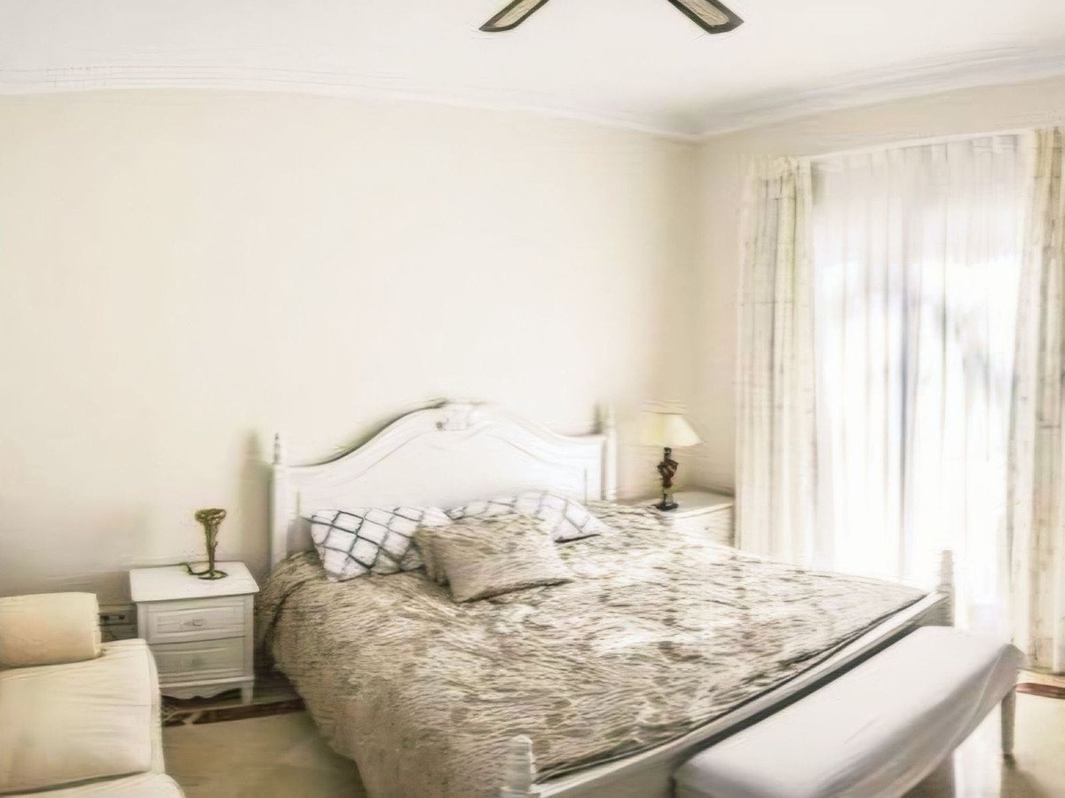 Huis te koop in Nueva Andalucía | 5 slaapkamers H5402329