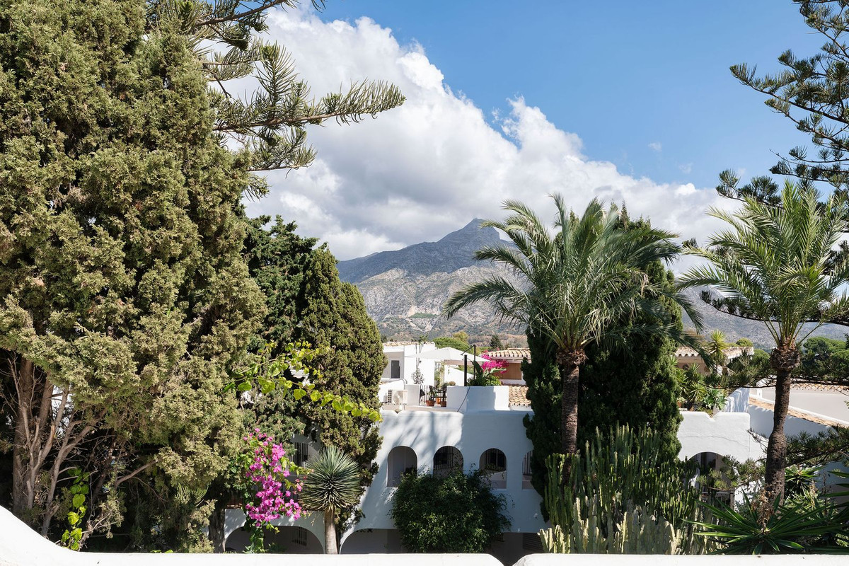 Bungalow te koop in Nueva Andalucía | 2 slaapkamers H5408032