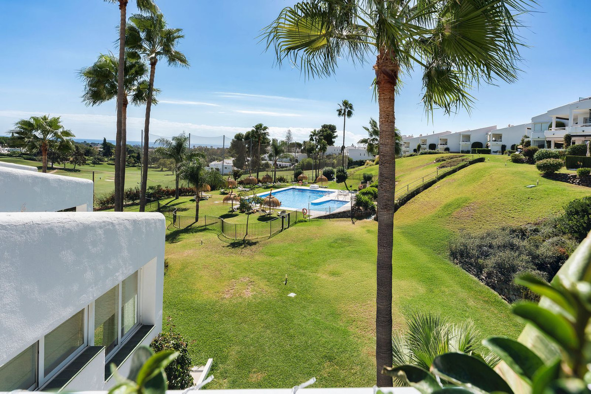 Bungalow te koop in Nueva Andalucía | 2 slaapkamers H5408032