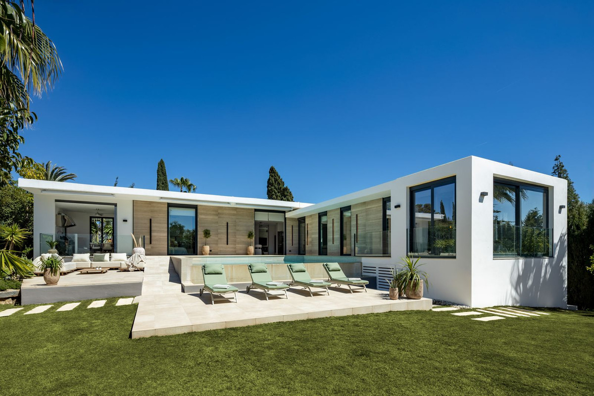 Huis te koop in Nueva Andalucía | 5 slaapkamers H5408068