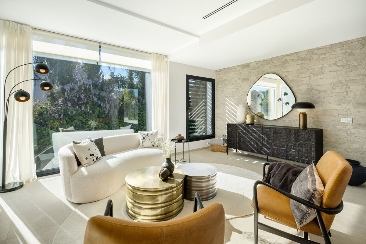 Huis te koop in Nueva Andalucía | 5 slaapkamers H5408068