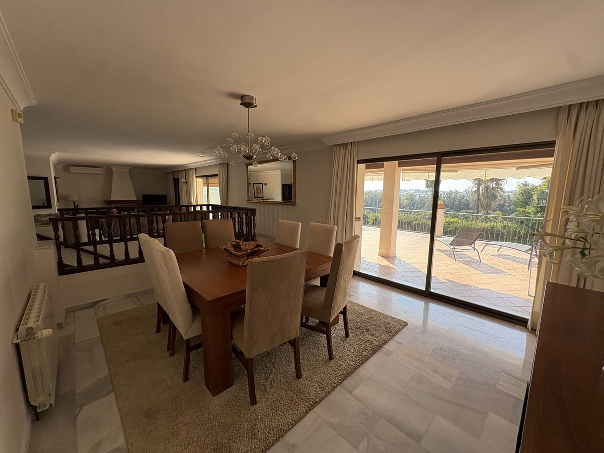 Huis te koop in Nueva Andalucía | 4 slaapkamers H5417212