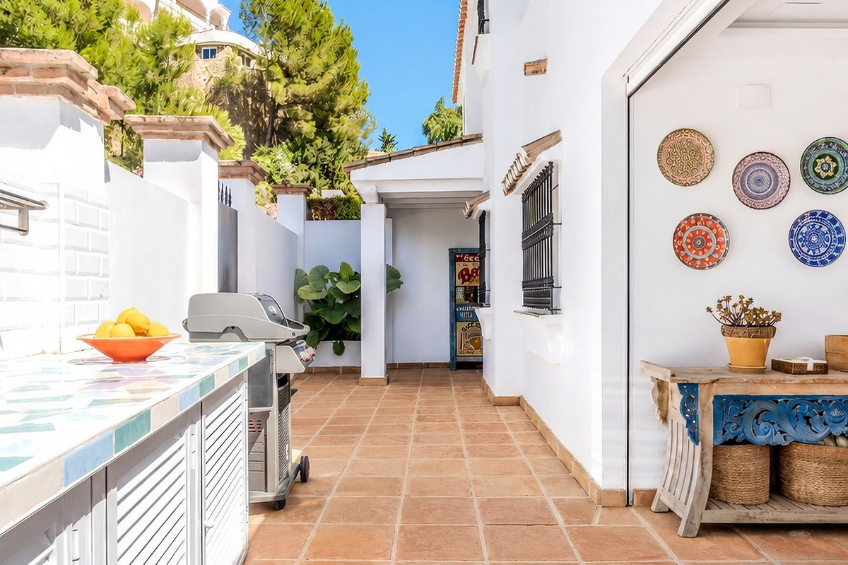 Huis te koop in Nueva Andalucía | 4 slaapkamers H5417878