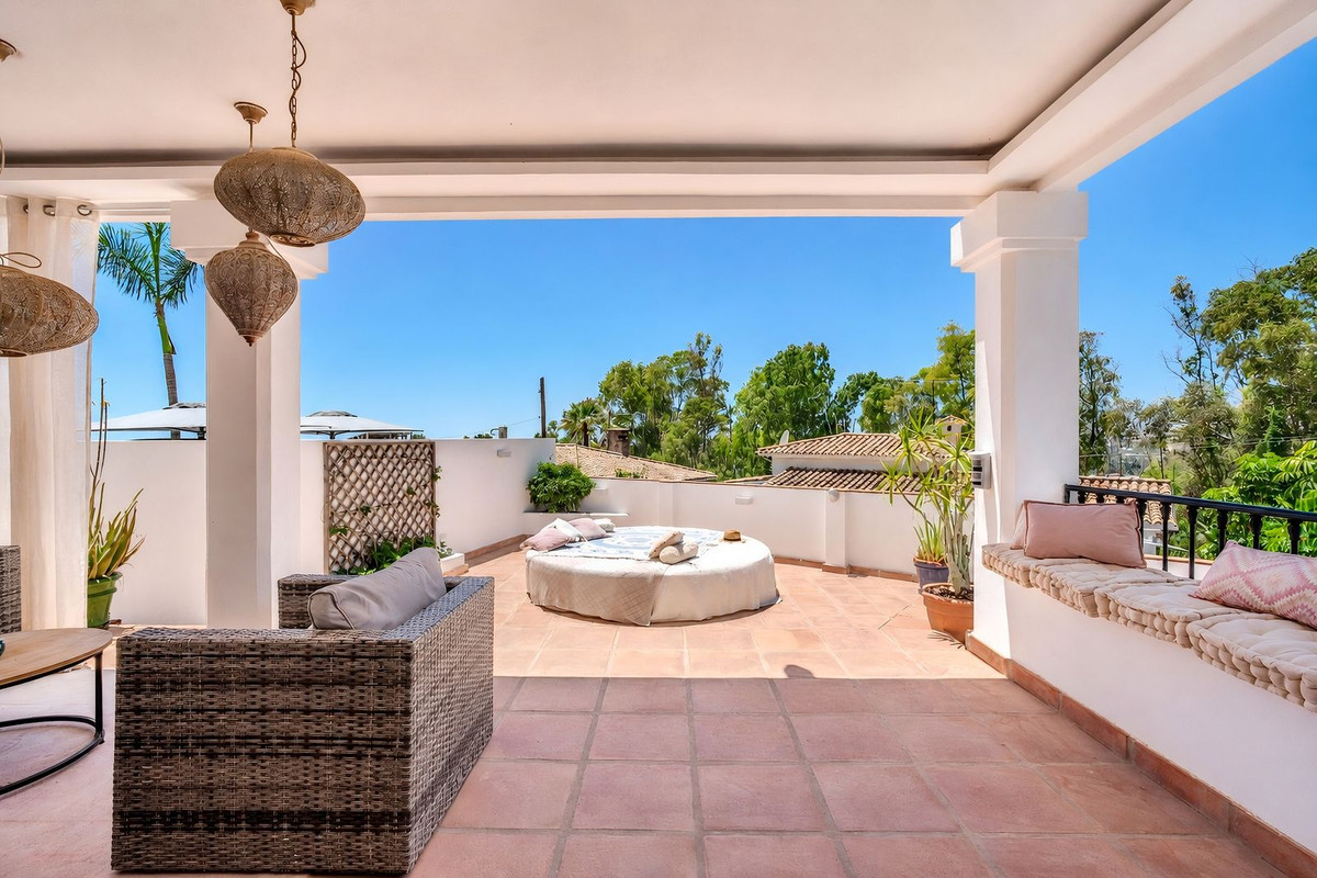 Huis te koop in Nueva Andalucía | 4 slaapkamers H5417878