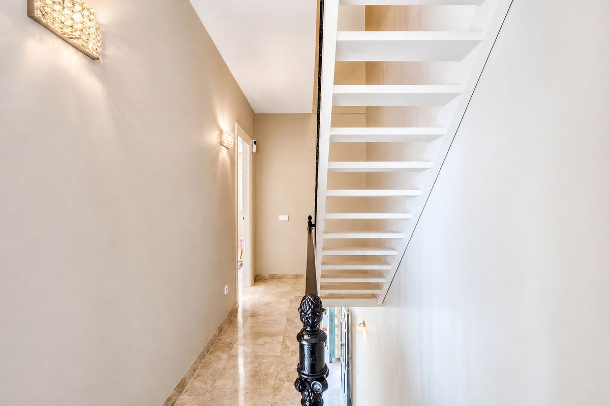 Huis te koop in Nueva Andalucía | 4 slaapkamers H5417878