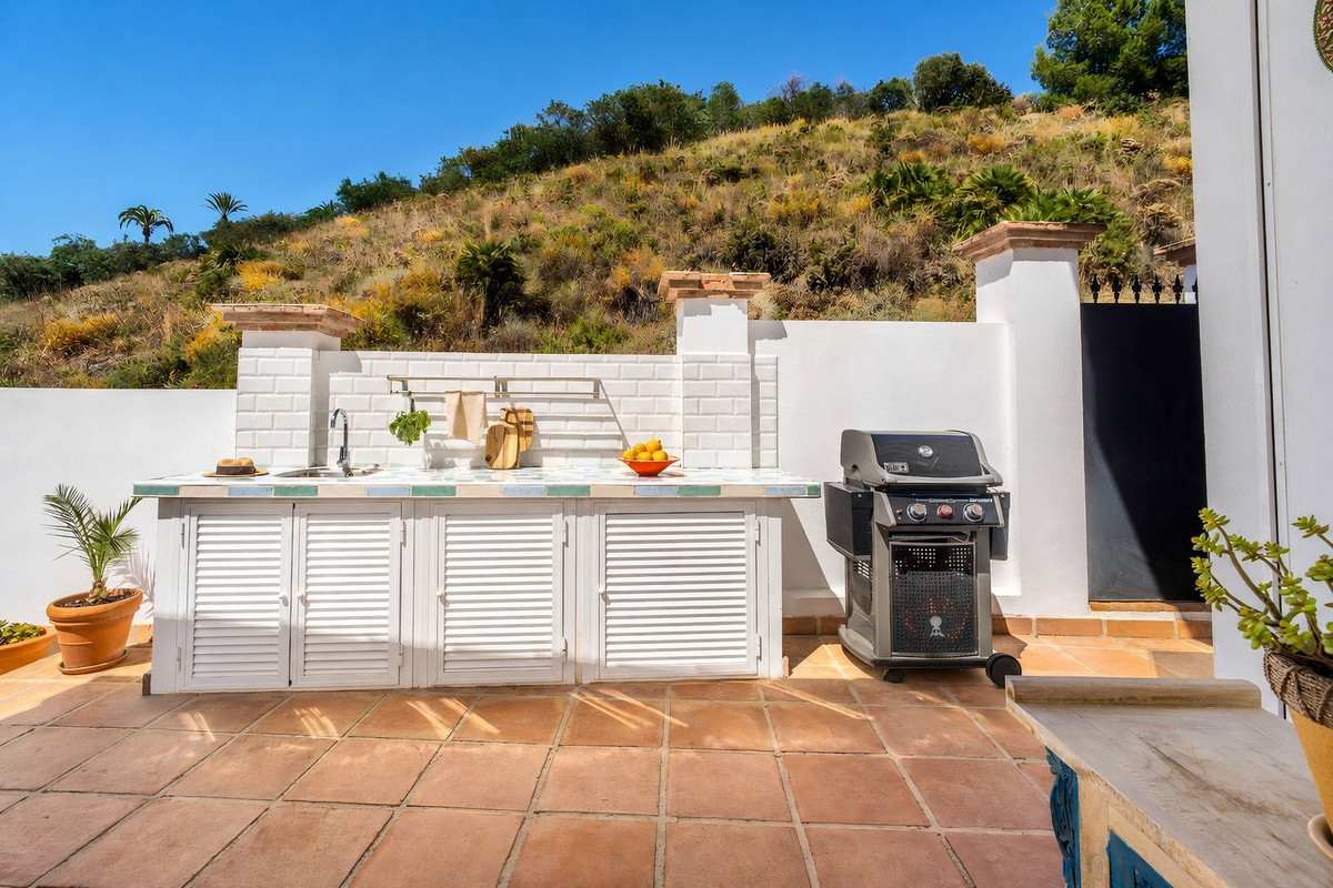 Huis te koop in Nueva Andalucía | 4 slaapkamers H5417878
