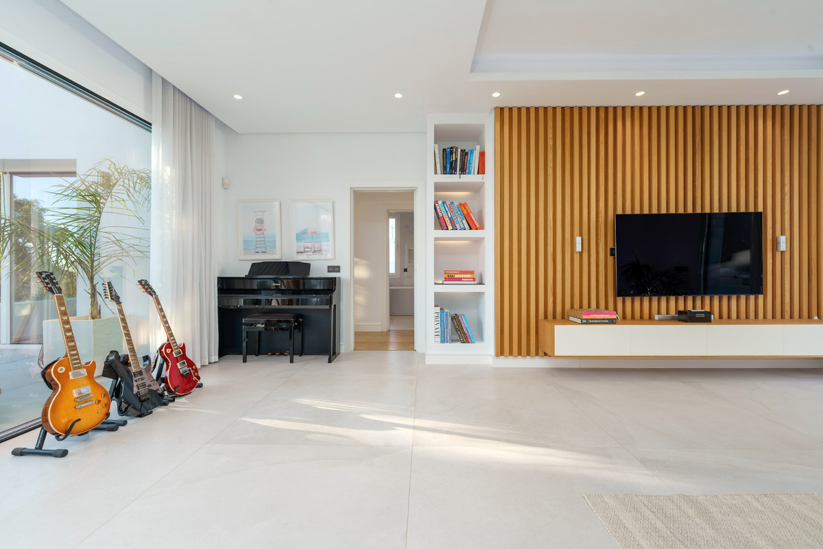Property main view 40