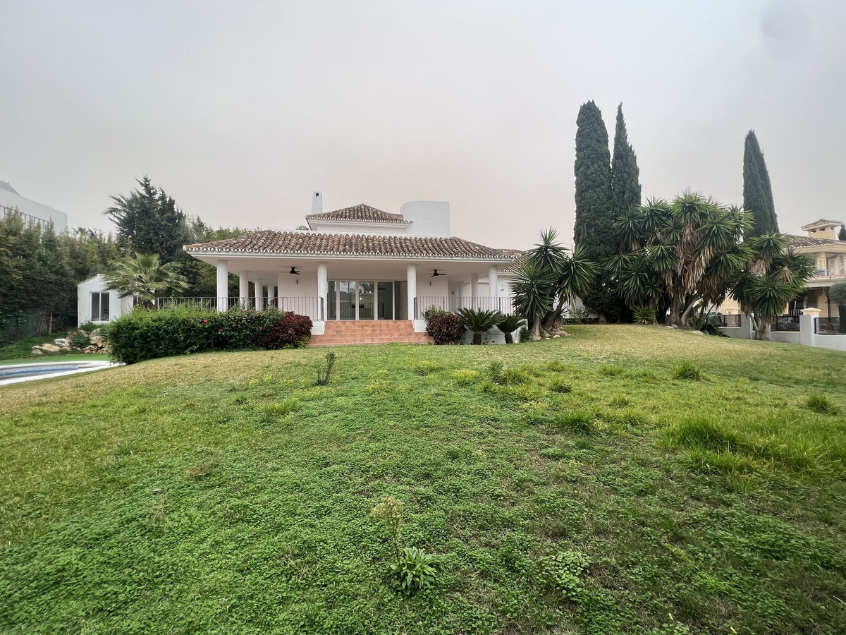 Grond te koop in Nueva Andalucía | 5 slaapkamers H5420143