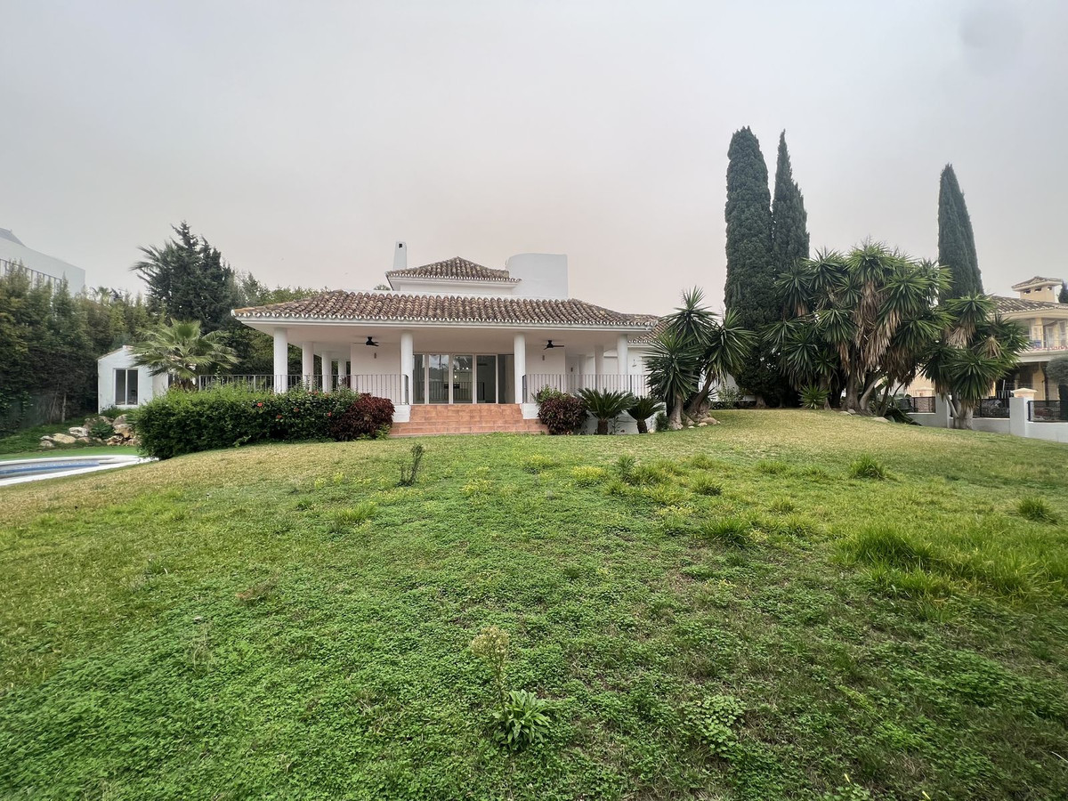 Grond te koop in Nueva Andalucía | 5 slaapkamers H5420143