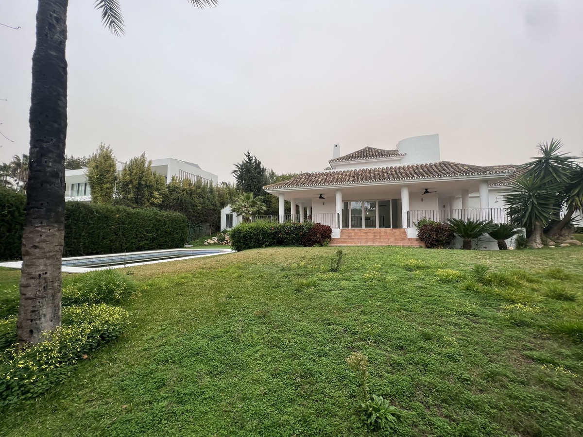 Grond te koop in Nueva Andalucía | 5 slaapkamers H5420143