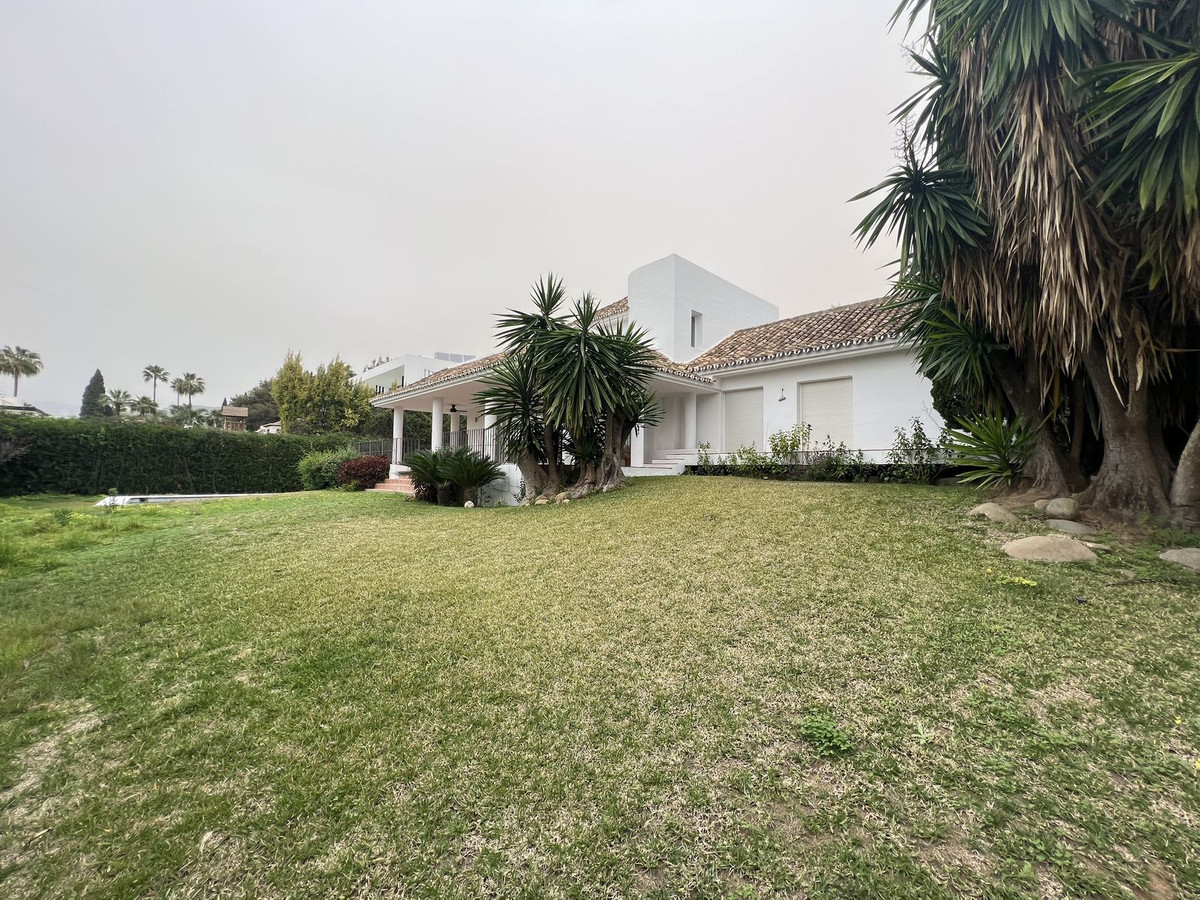 Grond te koop in Nueva Andalucía | 5 slaapkamers H5420143