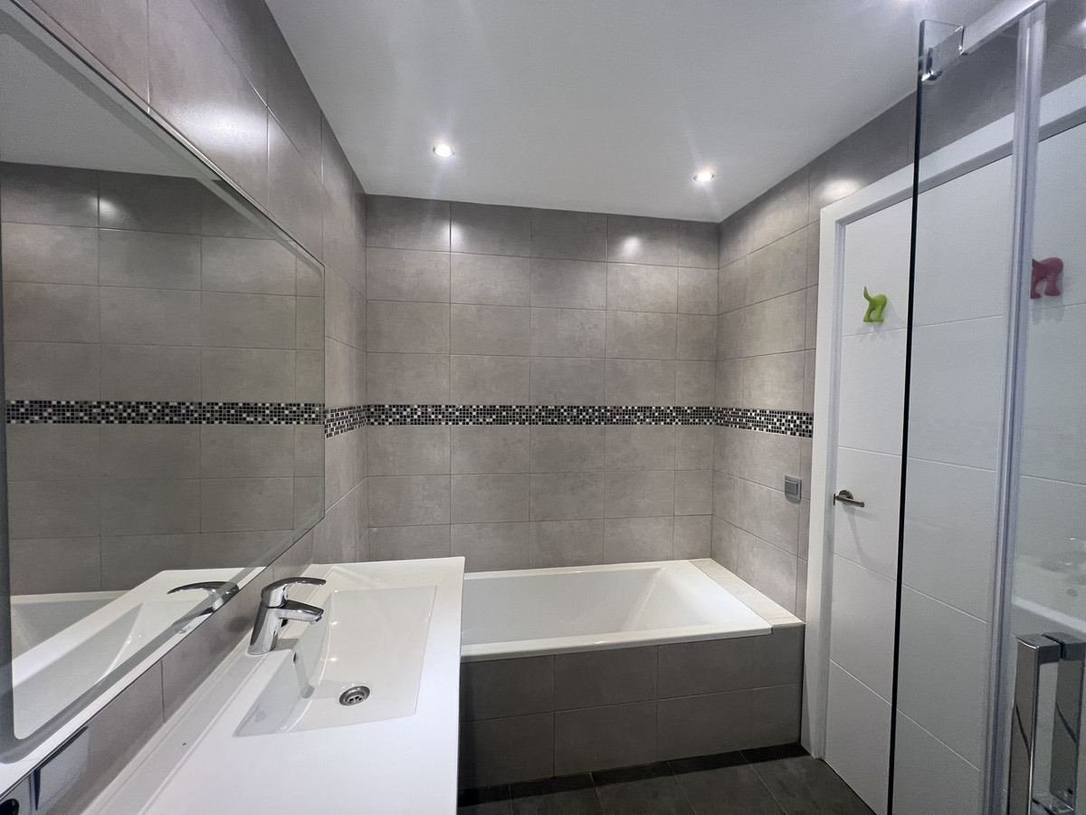 Grond te koop in Nueva Andalucía | 5 slaapkamers H5420143
