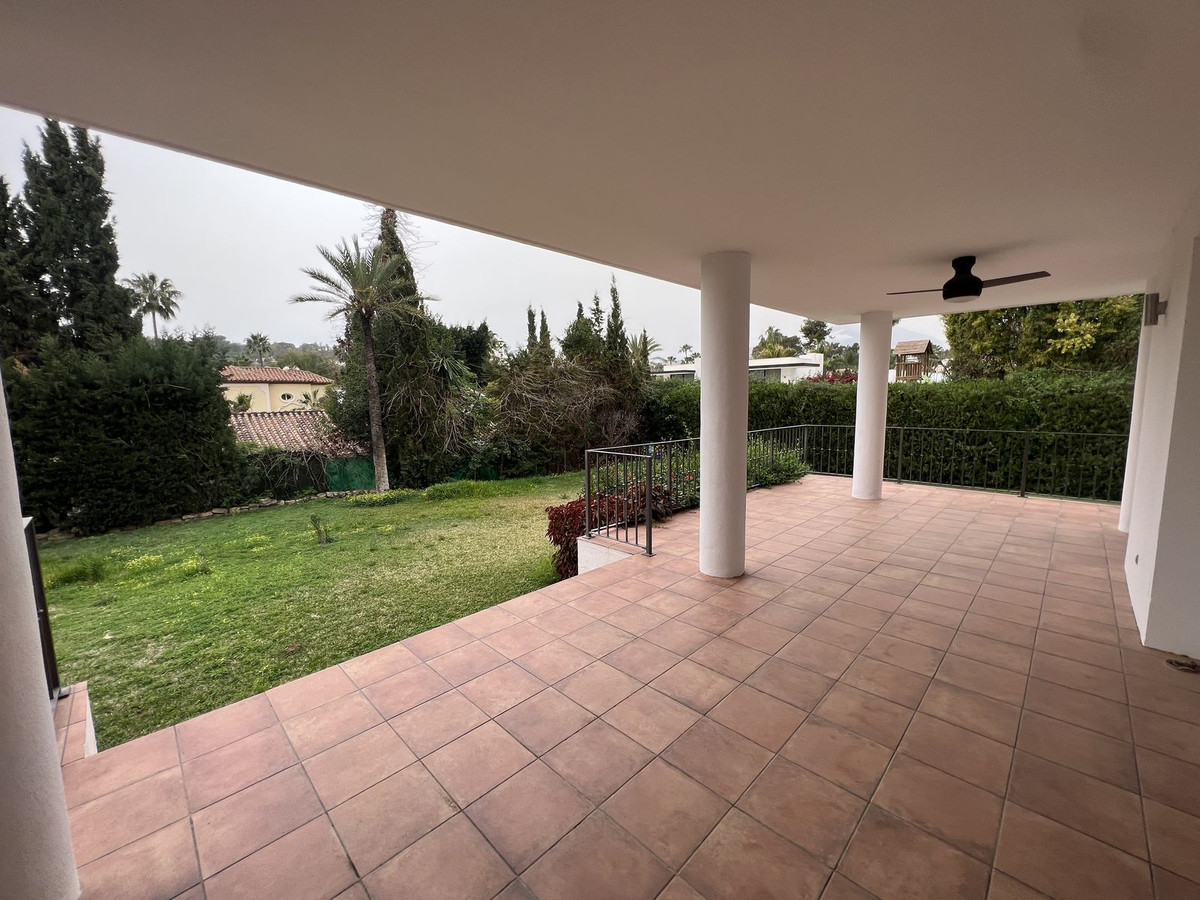 Grond te koop in Nueva Andalucía | 5 slaapkamers H5420143