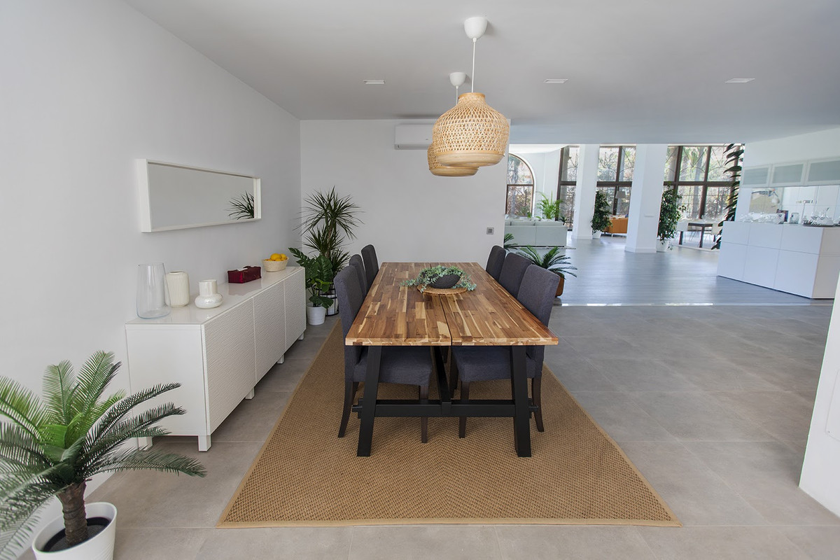 Huis te koop in Nueva Andalucía | 10 slaapkamers H5420308