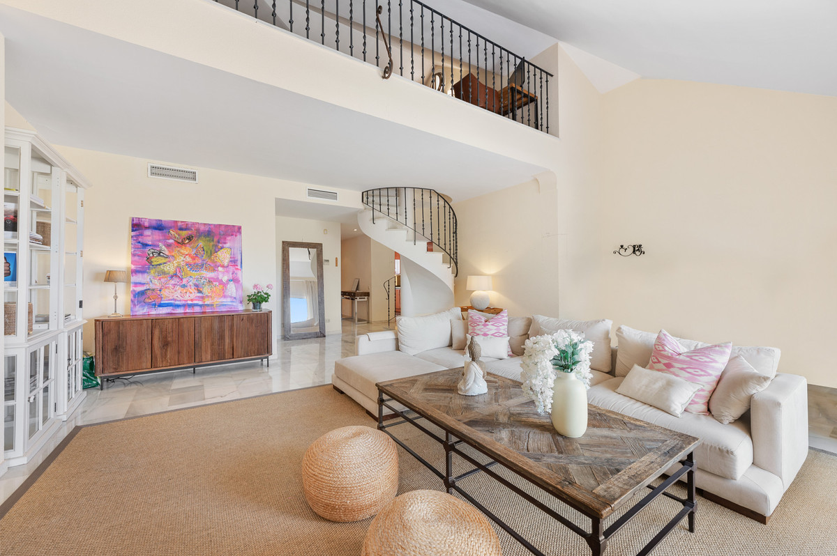 Appartement te koop in Nueva Andalucía | 3 slaapkamers H5420404