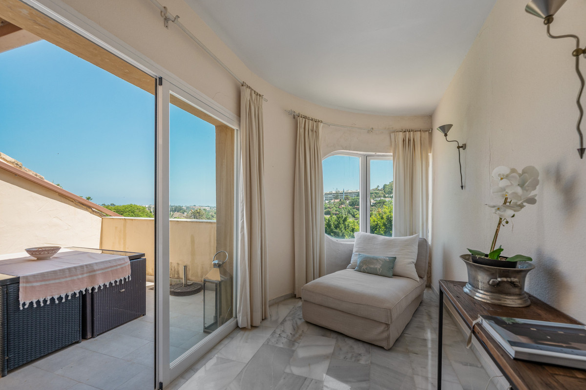 Appartement te koop in Nueva Andalucía | 3 slaapkamers H5420404