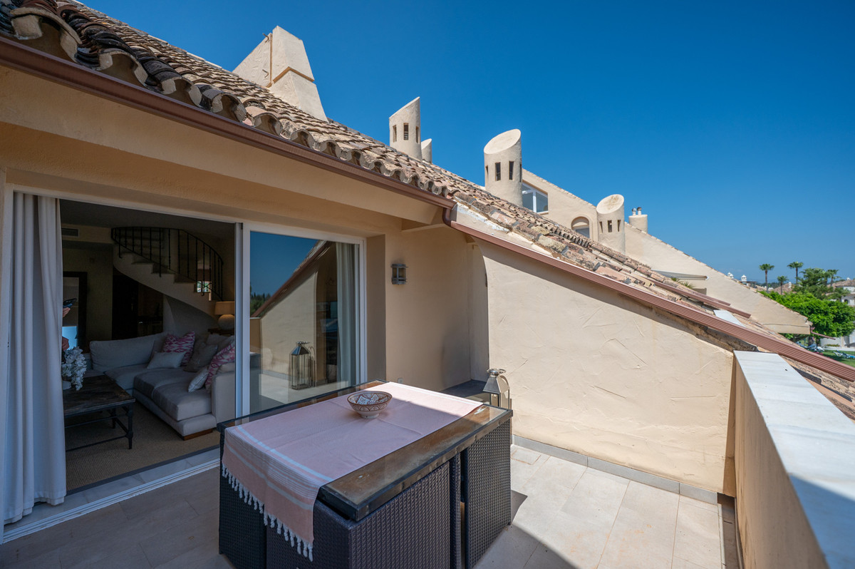 Appartement te koop in Nueva Andalucía | 3 slaapkamers H5420404