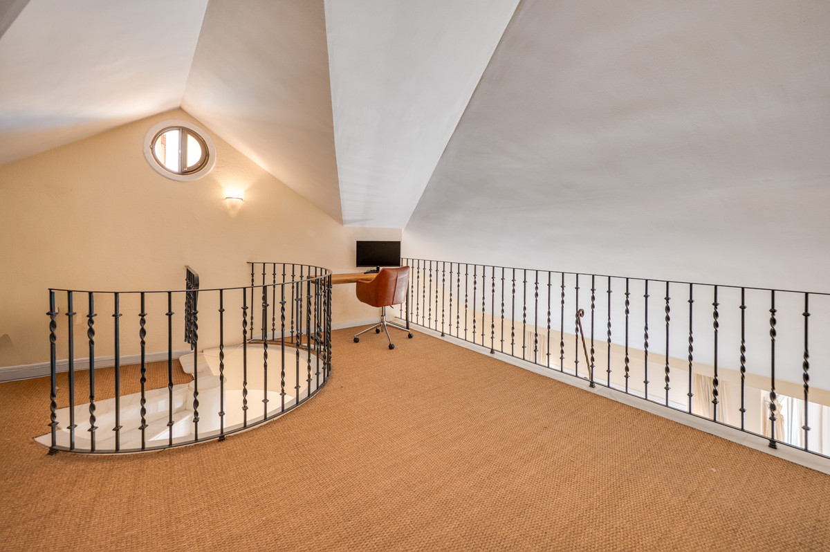 Appartement te koop in Nueva Andalucía | 3 slaapkamers H5420404