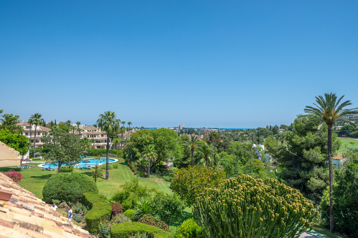 Appartement te koop in Nueva Andalucía | 3 slaapkamers H5420404